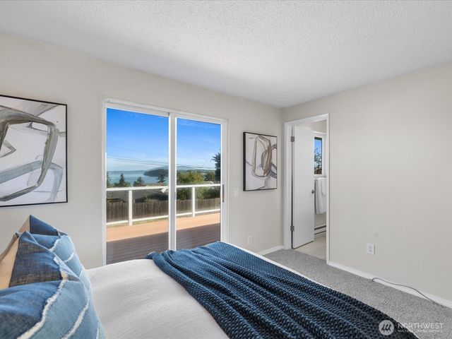 3420 W 3rd Street, Anacortes, WA 98221