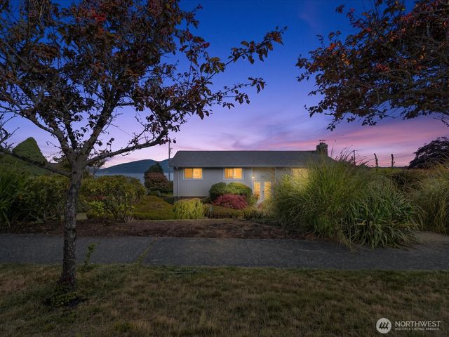 3420 W 3rd Street, Anacortes, WA 98221