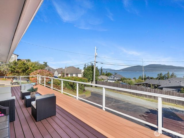 3420 W 3rd Street, Anacortes, WA 98221