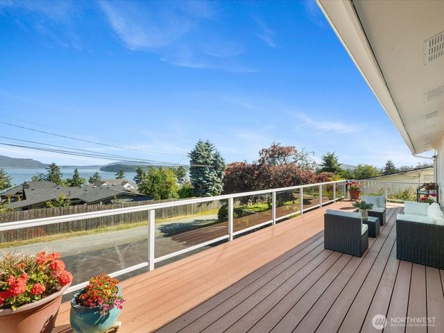 3420 W 3rd Street, Anacortes, WA 98221