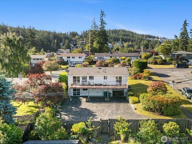 3420 W 3rd Street, Anacortes, WA 98221