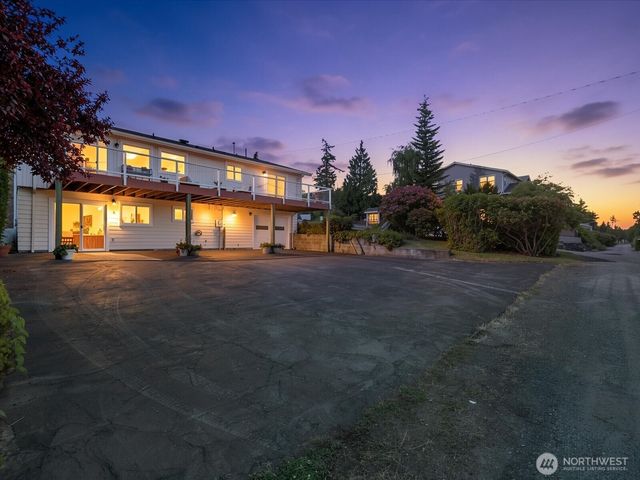 3420 W 3rd Street, Anacortes, WA 98221