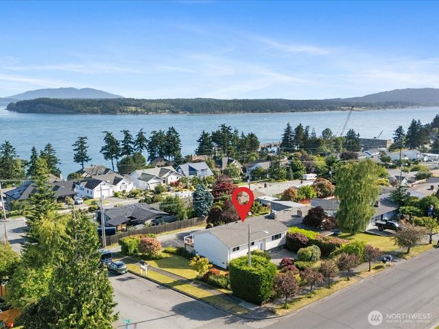 3420 W 3rd Street, Anacortes, WA 98221