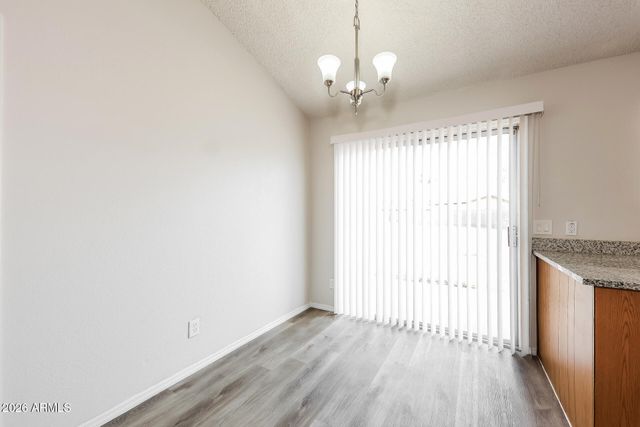 8538 W COLUMBINE Drive, Peoria, AZ 85381