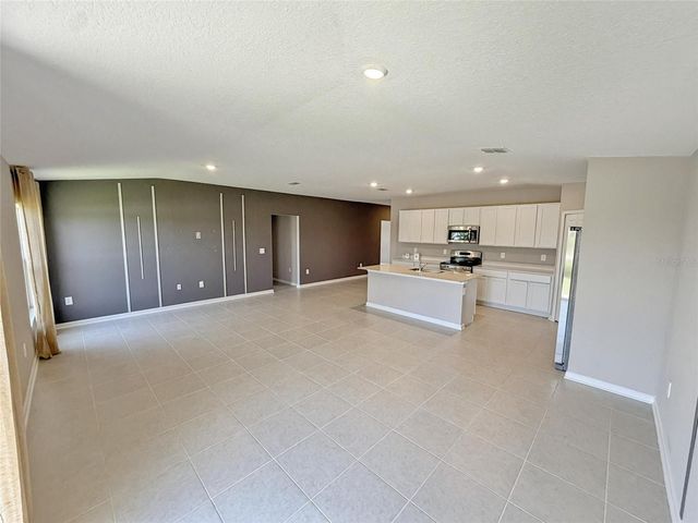 2862 PENNACHIO DRIVE, Lake Wales, FL 33853