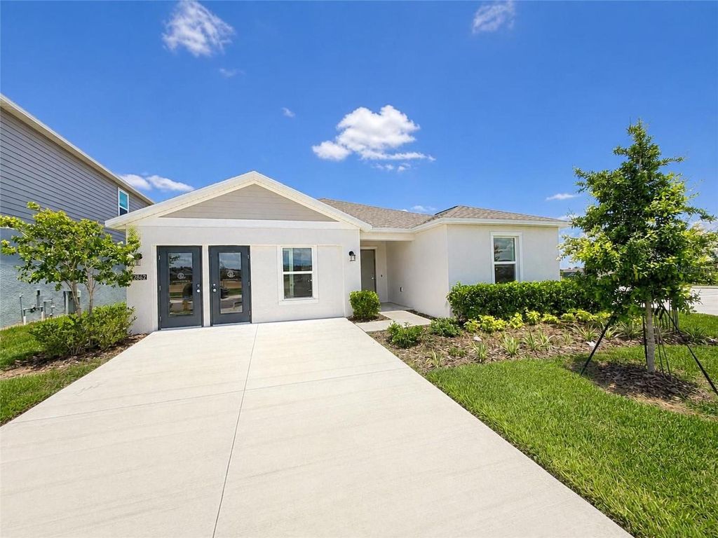 2862 PENNACHIO DRIVE, Lake Wales, FL 33853