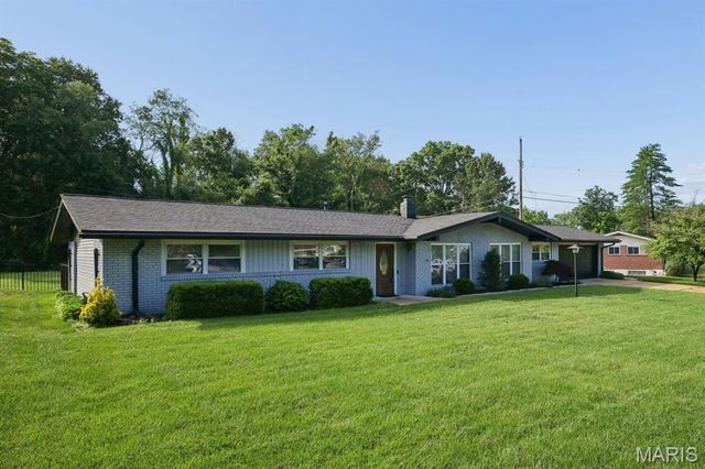 12208 Courtwick Drive, Sappington, MO 63128