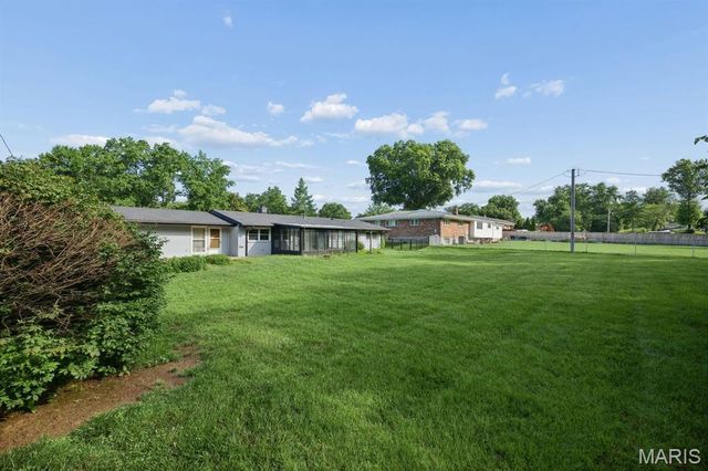 12208 Courtwick Drive, Sappington, MO 63128