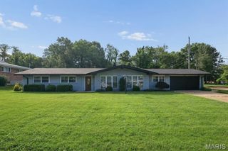 12208 Courtwick Drive, Sappington, MO 63128