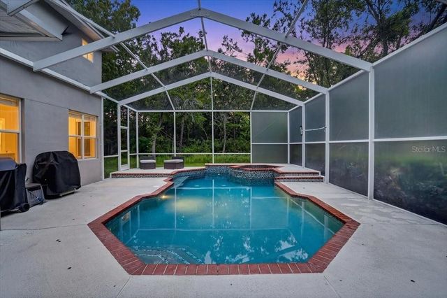 9830 W PARK VILLAGE DRIVE, Tampa, FL 33626