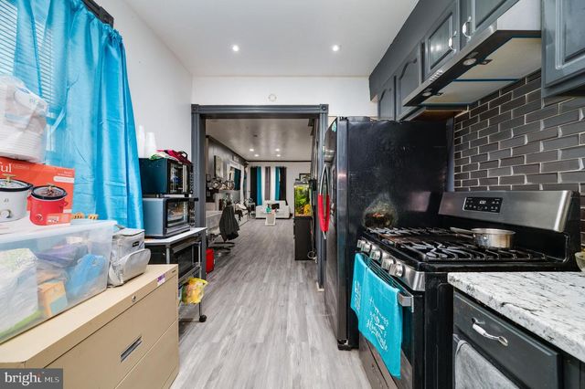 243 PEAR ST, Reading, PA 19601