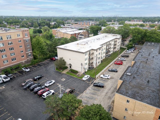 8232 Niles Center Road 312, Skokie, IL 60077