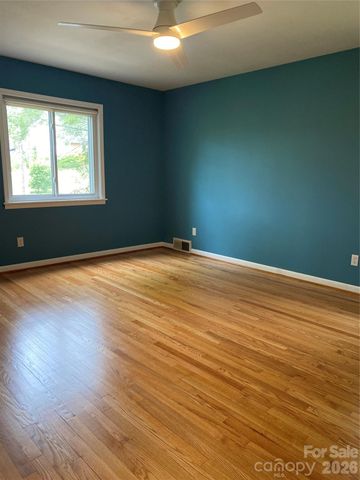 3 Quail Cove Road, Asheville, NC 28804