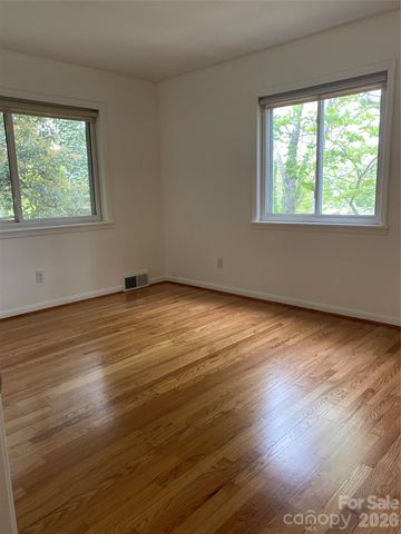 3 Quail Cove Road, Asheville, NC 28804