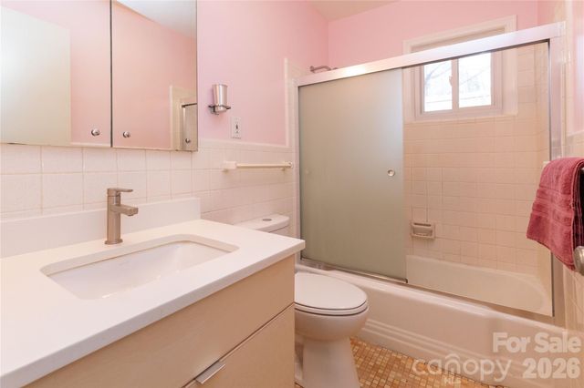 3 Quail Cove Road, Asheville, NC 28804