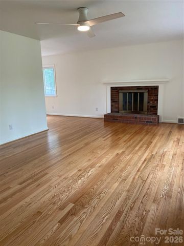 3 Quail Cove Road, Asheville, NC 28804