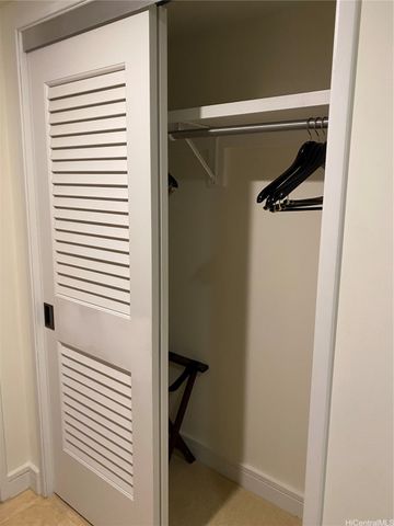 223 Saratoga Road 2220, Honolulu, HI 96815