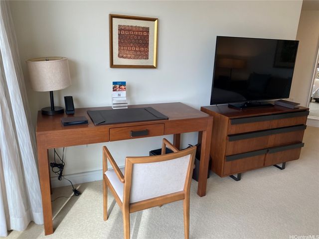 223 Saratoga Road 2220, Honolulu, HI 96815