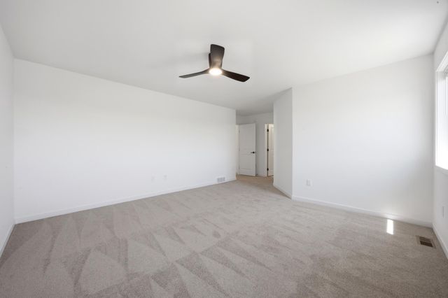 5555 Lori Lane W, West Fargo, ND 58078