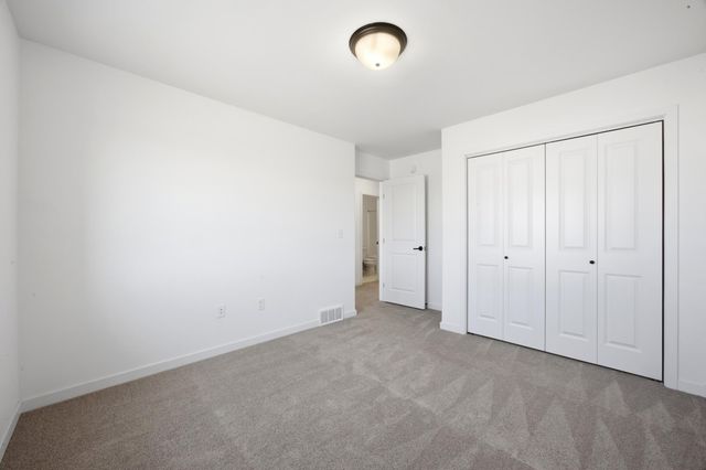 5555 Lori Lane W, West Fargo, ND 58078