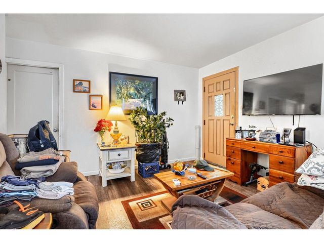 835 Grove St, Denver, CO 80204