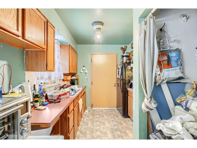 835 Grove St, Denver, CO 80204