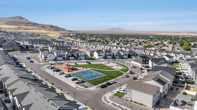 8567 W MEADOW BANK WAY, Magna, UT 84044