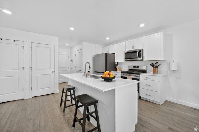 8567 W MEADOW BANK WAY, Magna, UT 84044