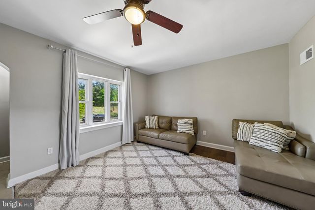 1355 CHILDRESS ST NE, Washington, DC 20002