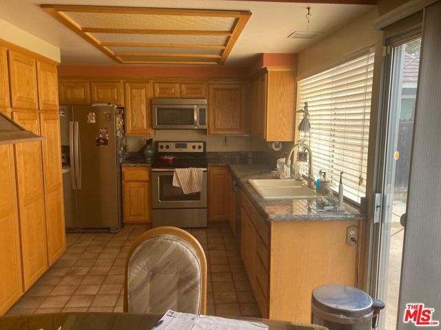 14242 Wyeth Avenue, Irvine, CA 92606