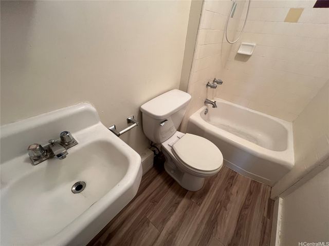 3121 Herbert Street 101, Honolulu, HI 96815