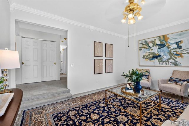 2549 Schnell Drive, St Louis, MO 63129
