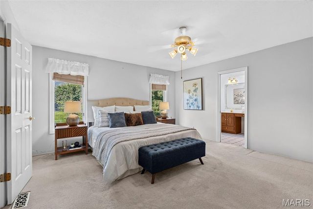 2549 Schnell Drive, St Louis, MO 63129