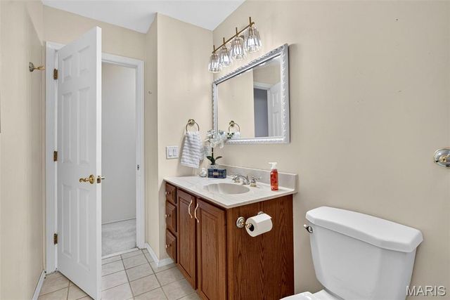 2549 Schnell Drive, St Louis, MO 63129