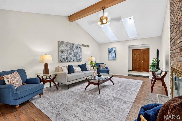 2549 Schnell Drive, St Louis, MO 63129
