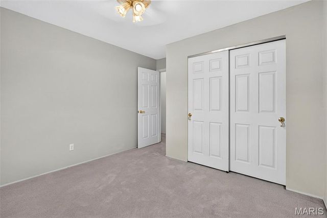 2549 Schnell Drive, St Louis, MO 63129