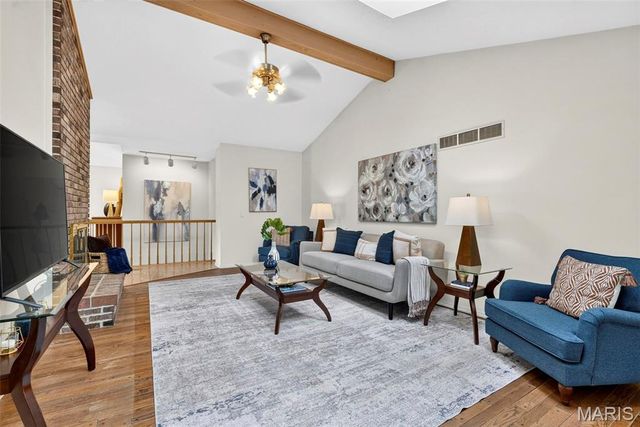 2549 Schnell Drive, St Louis, MO 63129