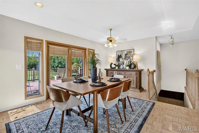 2549 Schnell Drive, St Louis, MO 63129