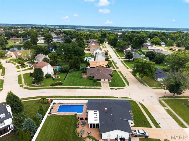 2549 Schnell Drive, St Louis, MO 63129