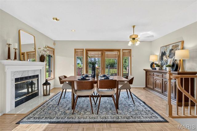 2549 Schnell Drive, St Louis, MO 63129