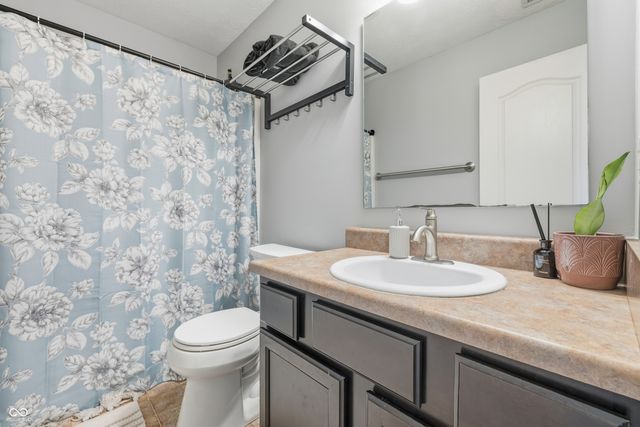 1009 Foxtail Drive, Franklin, IN 46131