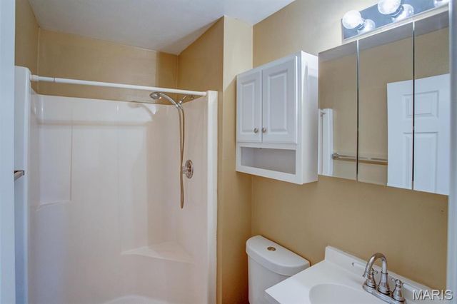 308 BOBBIE Drive, Belleville, IL 62226
