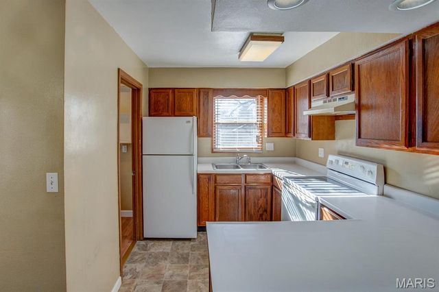 308 BOBBIE Drive, Belleville, IL 62226
