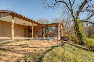 308 BOBBIE Drive, Belleville, IL 62226