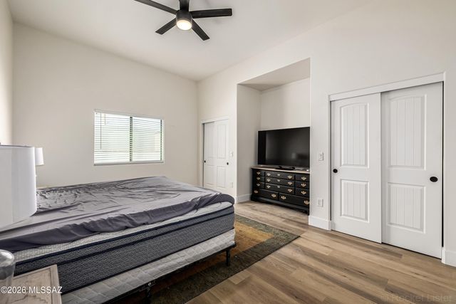 930 S 8th Avenue, Tucson, AZ 85701