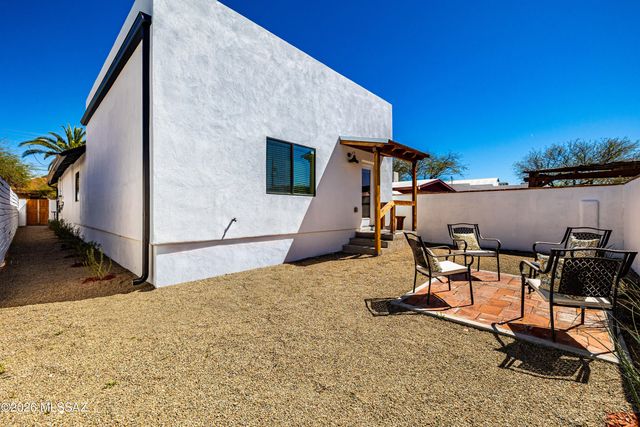 930 S 8th Avenue, Tucson, AZ 85701