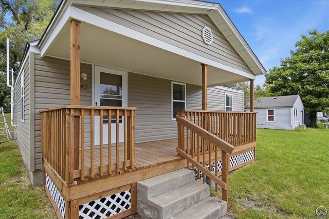 2543 SE Wisconsin AVE, Topeka, KS 66605