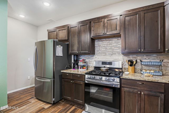 204 Dora Baltea Place, Horizon City, TX 79928