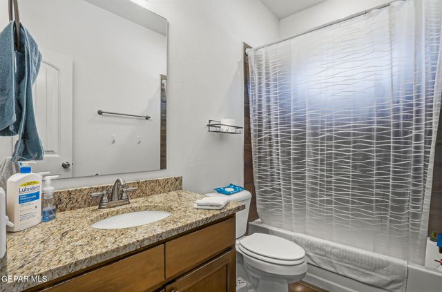 204 Dora Baltea Place, Horizon City, TX 79928
