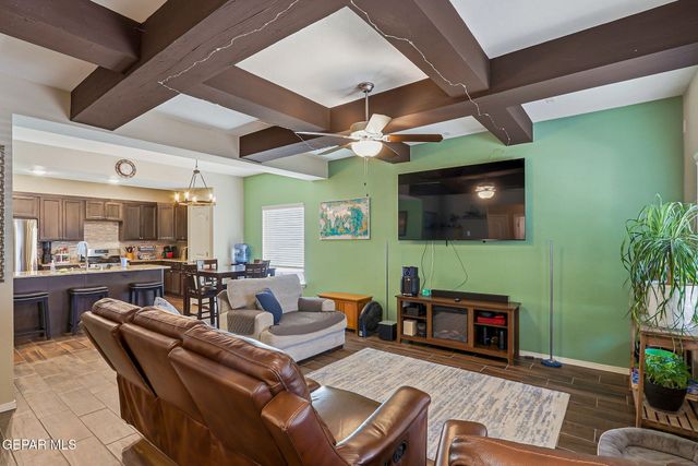 204 Dora Baltea Place, Horizon City, TX 79928